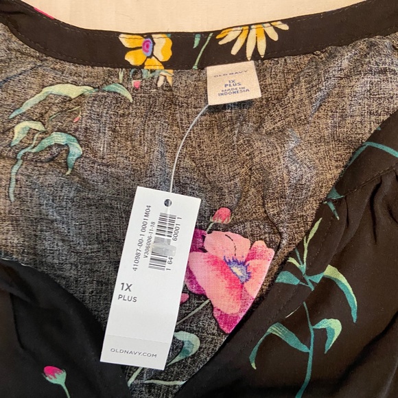 Plus blouse - Picture 2 of 2